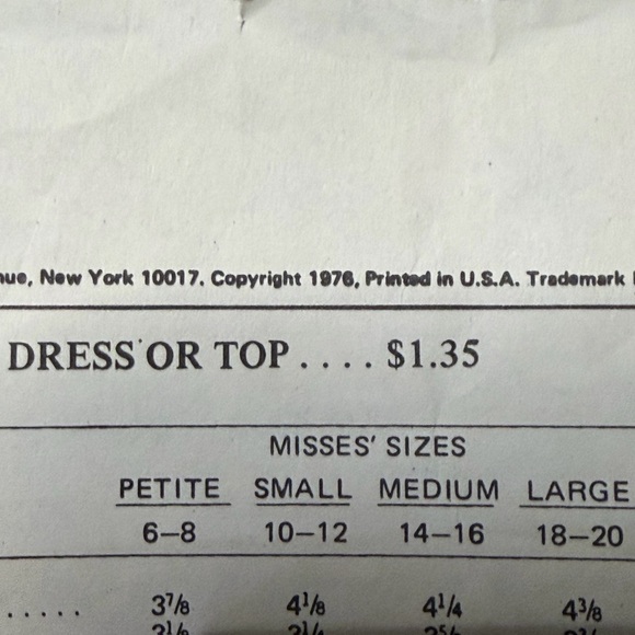 Vintage Lounging Pajamas and dress patterns 1970’s - Picture 6 of 7